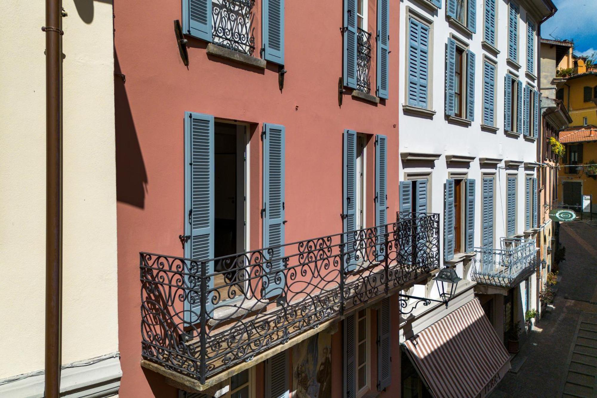 Piazza Del Lago Suites Menaggio Eksteriør billede