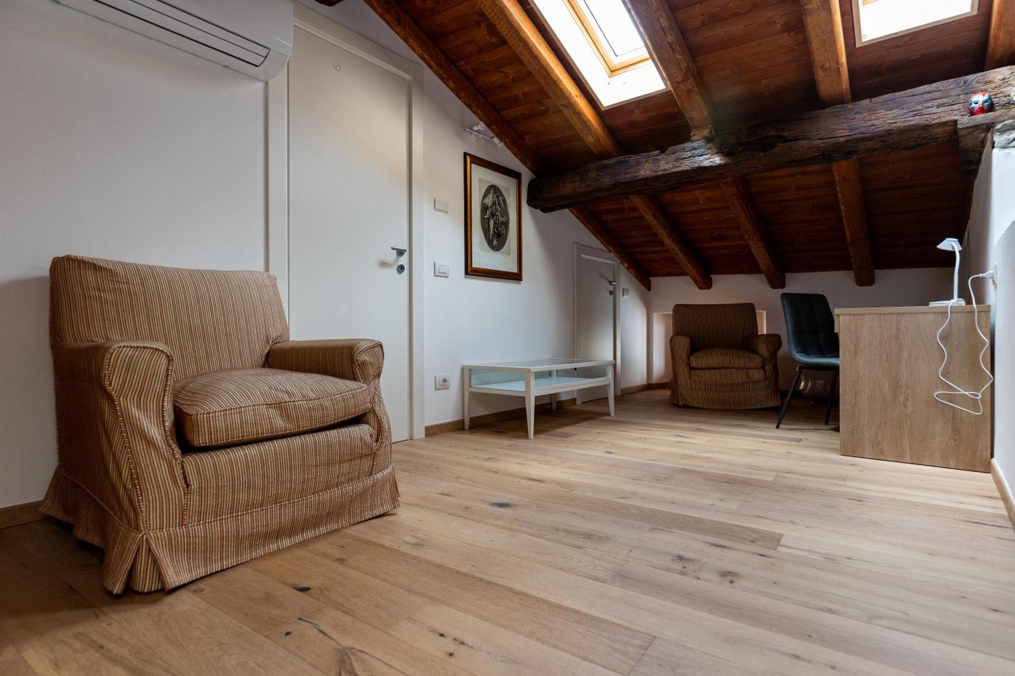 Piazza Del Lago Suites Menaggio Eksteriør billede