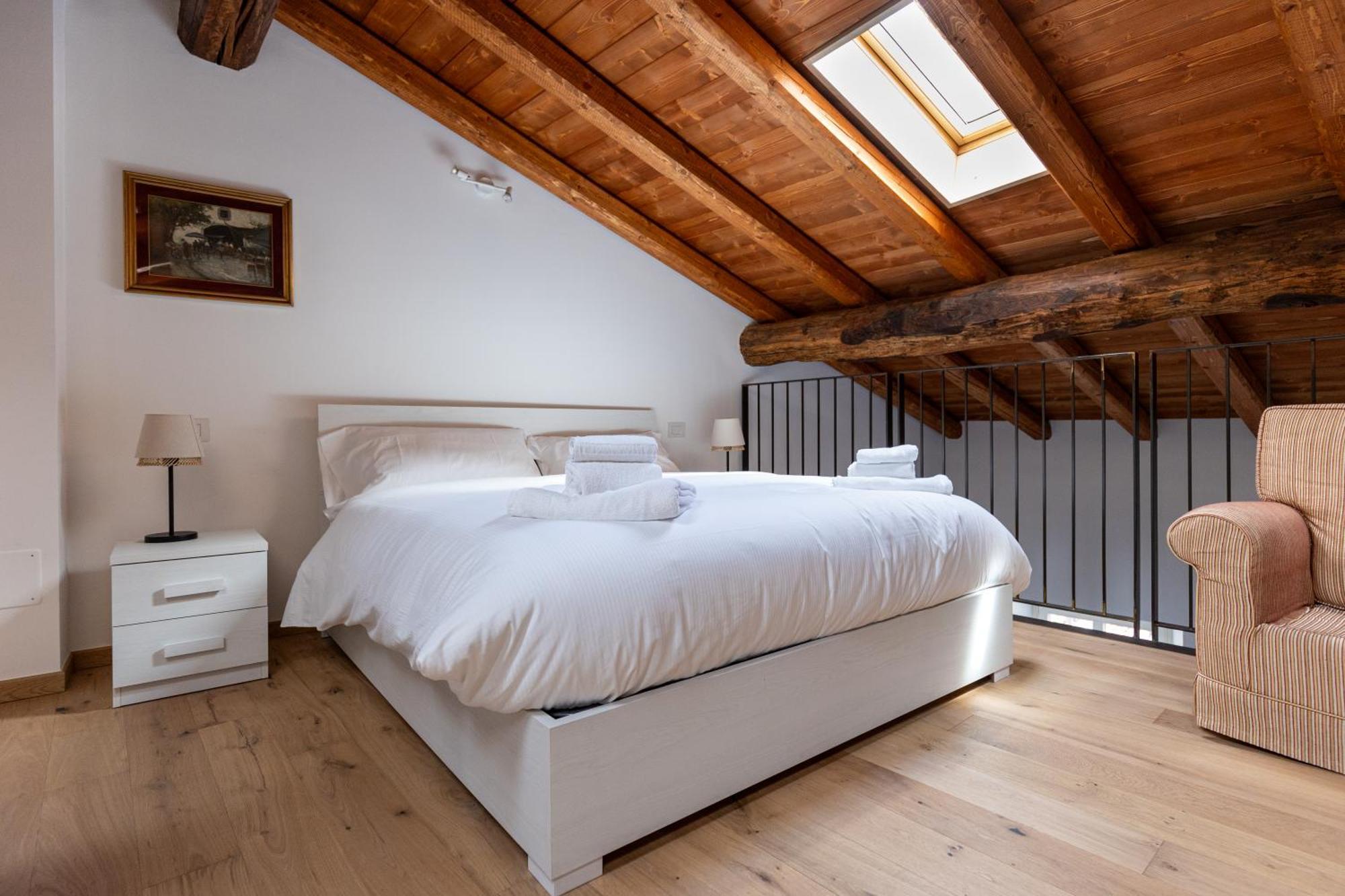 Piazza Del Lago Suites Menaggio Eksteriør billede