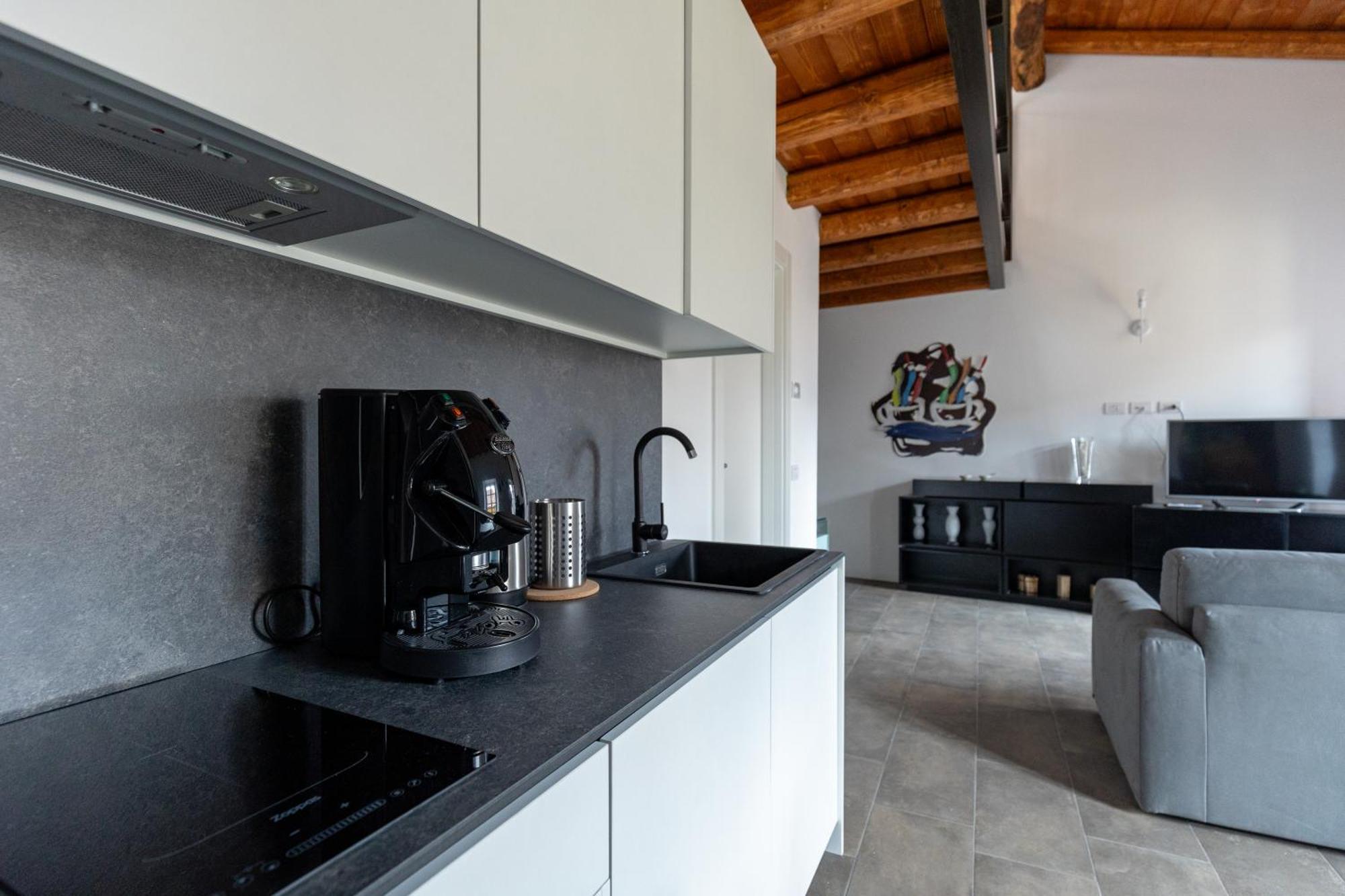 Piazza Del Lago Suites Menaggio Eksteriør billede
