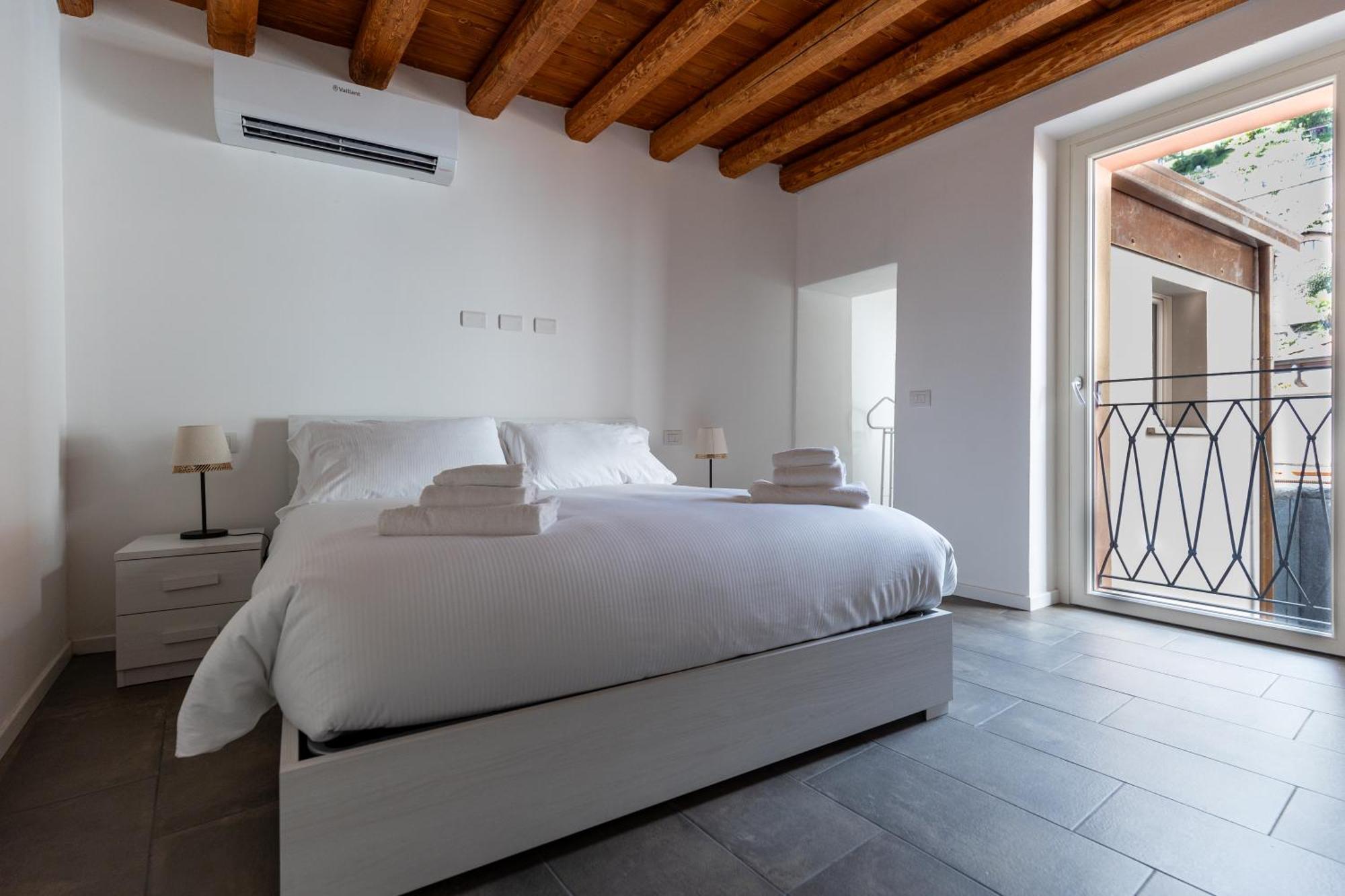 Piazza Del Lago Suites Menaggio Eksteriør billede